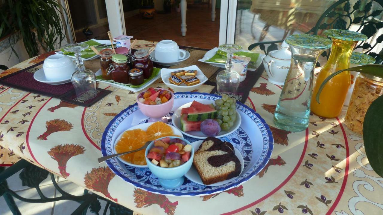 La Lezardiere Hotel Ла Кол-сюр-Лу Екстериор снимка